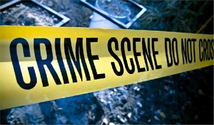 जायसी की सरज़मी सुलग उठी, दो पक्षों में चले पत्थर