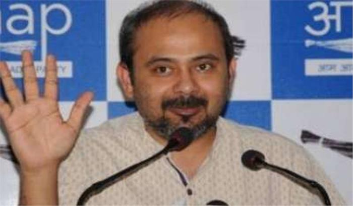 जेटली माफी मांगें और इस्तीफा दें : आप