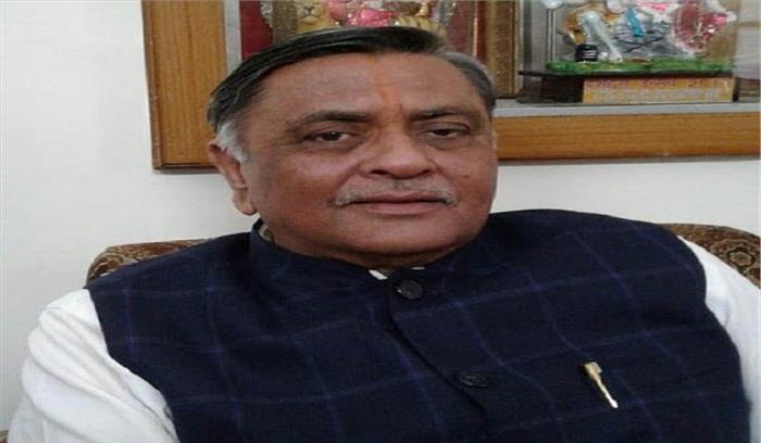 सलाहकारों की नियुक्ति मंत्रालय की 15 फीसदी सीमा का उल्लंघन:कालिया सलाहकारों की नियुक्ति मंत्रालय की 15 फीसदी सीमा का उल्लंघन:कालिया