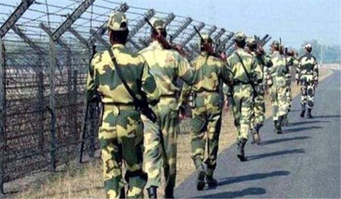 पंजाब : शहीदों की बेटियों ने मुख्यमंत्री को बांधी राखी