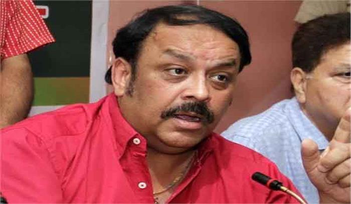 कांग्रेस अपनी विचारधारा भूल चुकी है:  श्वेत मलिक