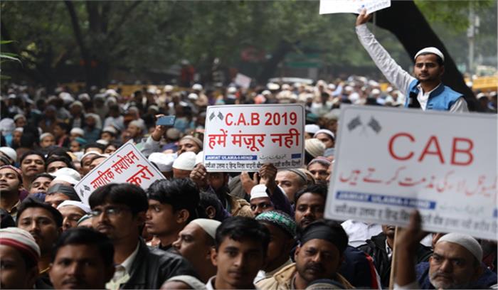 जामिया छात्रों के प्रदर्शन के दौरान कई मीडियाकर्मी घायल