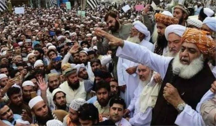 आजादी मार्च इस्लामाबाद पहुंचा, शहर बीरान