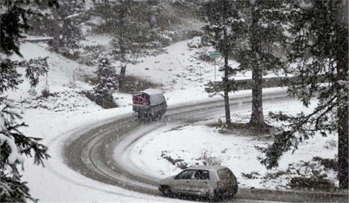 जम्मू-कश्मीर में हिमपात के बाद खुला साधना टॉप और फिरकियान दर्रा जम्मू-कश्मीर में हिमपात के बाद खुला साधना टॉप और फिरकियान दर्रा