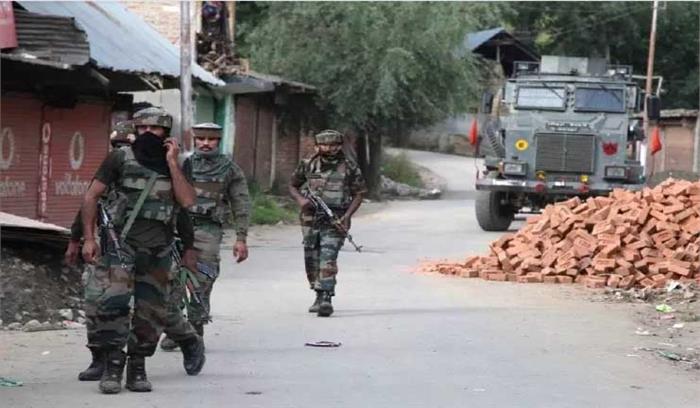 जम्मू-कश्मीर के कुपवाड़ा में दो आतंकवादी ढेर मुठभेड़