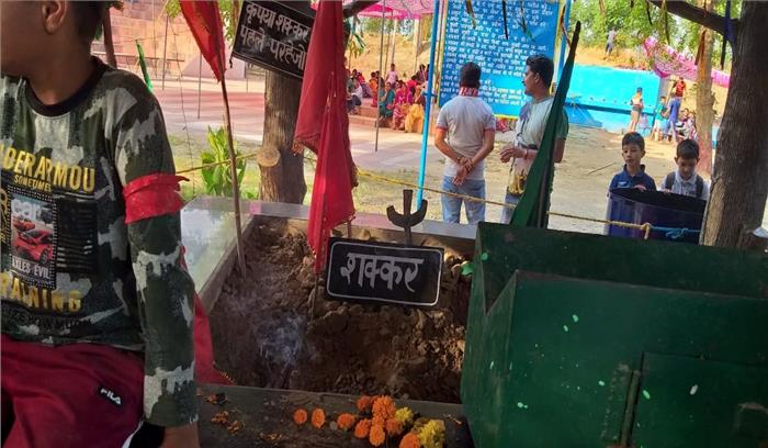 शुरू से रही है दुश्मन प्रकृति अमरनाथ यात्रा में शामिल होने वालों की कई बार हिमलिंग भी आ चुका है चपेट में शुरू से रही है दुश्मन प्रकृति अमरनाथ यात्रा में शामिल होने वालों की कई बार हिमलिंग भी आ चुका है चपेट में