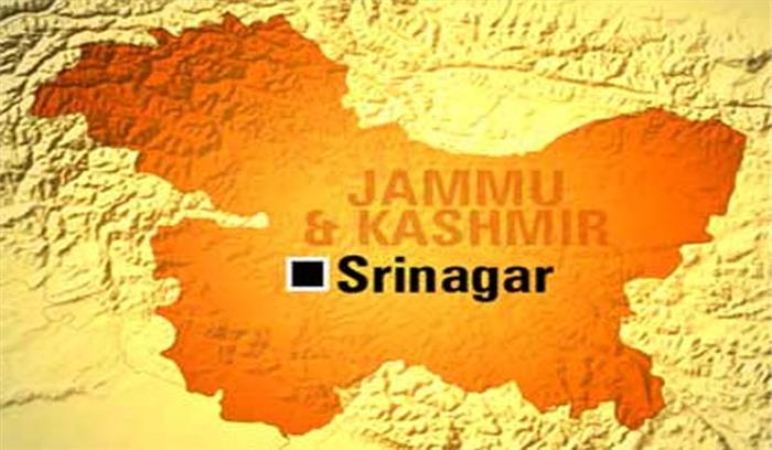 जम्मू कश्मीर : रिटायर्ड जज के आवास पर तैनात सुरक्षाकर्मी पर हमला जम्मू कश्मीर : रिटायर्ड जज के आवास पर तैनात सुरक्षाकर्मी पर हमला