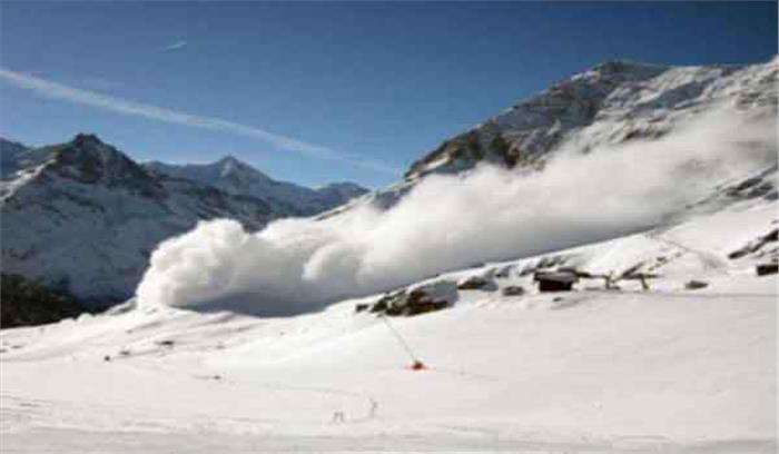 बारामूला में हिमस्खलन होने की आशंका बारामूला में हिमस्खलन होने की आशंका