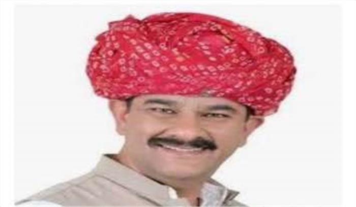 जन भावना के अनुरूप काम होना चाहिए- भंवर जितेंद्र सिंह जन भावना के अनुरूप काम होना चाहिए- भंवर जितेंद्र सिंह