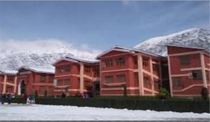 आईयूएसटी की पूर्व निर्धारित परीक्षाएं पोस्टपोर्ण