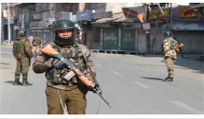 प्रशासन ने कश्मीर घाटी के कुछ हिस्सों में लगाया प्रतिबंध