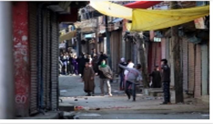 कश्मीर: पथराव करने से आतंकियों को मिला भागने का मौका