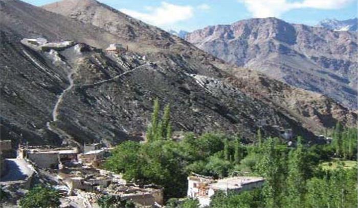 श्रीनगर-लेह राष्ट्रीय राजमार्ग दूसरे दिन भी बंद