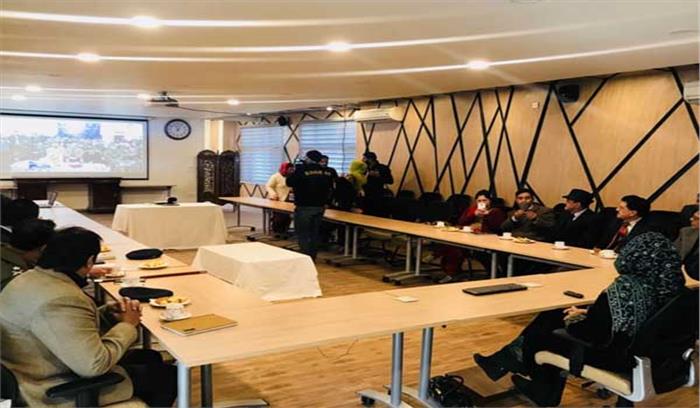 महबूबा ने श्रीनगर में डाकघर पासपोर्ट सेवा केन्द्र का उद्घाटन किया