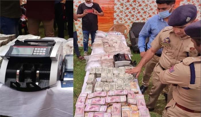 कश्मीर में पाकिस्तान प्रायोजित नार्को-टेरर मॉड्यूल का भंडाफोड़, 3 पकड़े गए