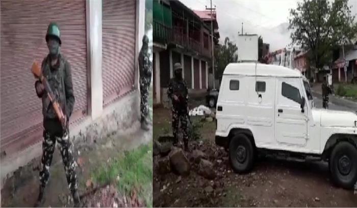 अनंतनाग में सुरक्षाबलों ने तीन आतंकियों को घेरा, एनकाउंटर शुरू अनंतनाग में सुरक्षाबलों ने तीन आतंकियों को घेरा, एनकाउंटर शुरू