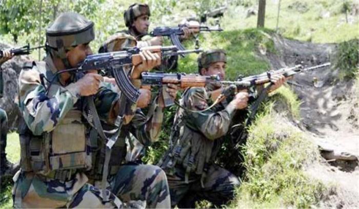जम्मू कश्मीर : मुठभेड़ में 2 आतंकी ढेर, 3 जवान घायल 