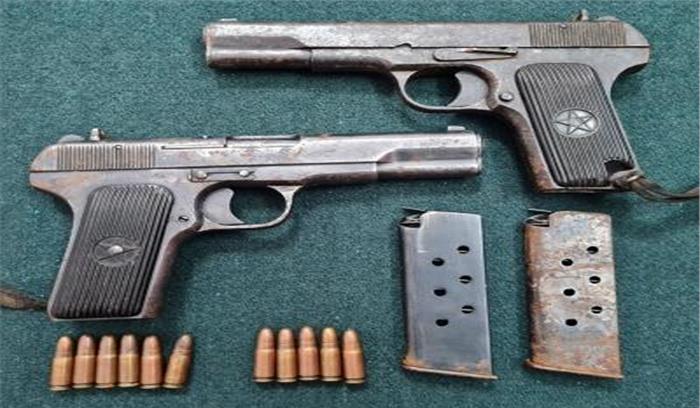 जम्मू-कश्मीर के कुपवाड़ा में आतंकियों का मददगार हथियार सहित गिरफ्तार