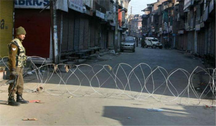 जम्मू : बुरहान वानी की बरसी पर बंद ने दिखाया अपना पूरा असर