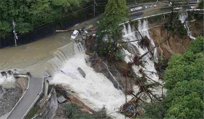 तूफान लैन की दस्तक से जापान में उड़ान सेवाएं रद्द