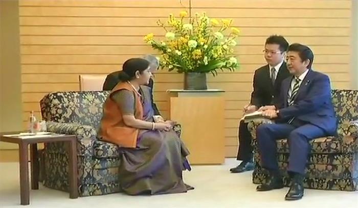 विदेश मंत्री सुषमा स्वराज ने की प्रधानमंत्री शिंजो आबे से मुलाकात