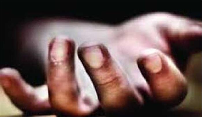 जौनपुर में ट्रेलर की चपेट में आने से दो की मौत