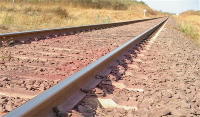 जौनपुर में छात्र की हत्या कर शव रेल लाइन पर फेंका