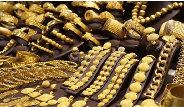 सोना 300 रुपये चमककर 32,100 रुपये प्रति दस ग्राम हुआ