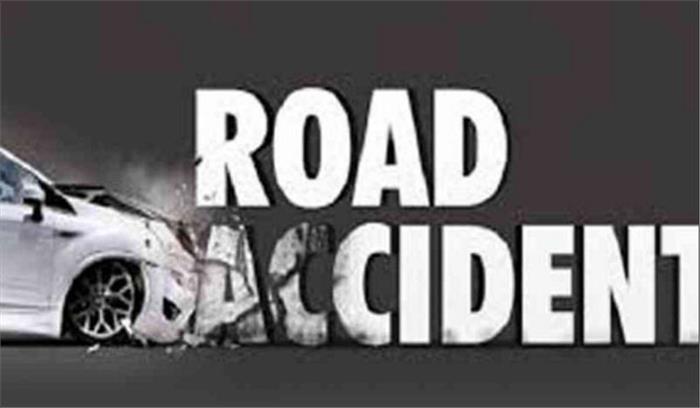 झांसी में सड़क दुर्घटना में कार चालक की​​​​​​​ मौत