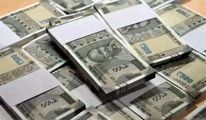 झारखंड : वाहन से 12 लाख रुपये बरामद