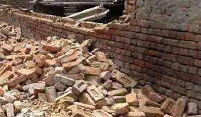 झारखण्ड : दीवार गिरने से महिला समेत 2 की मौत झारखण्ड : दीवार गिरने से महिला समेत 2 की मौत