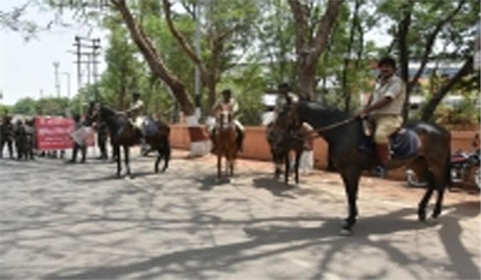 झारखंड बंद का मामूली असर झारखंड बंद का मामूली असर