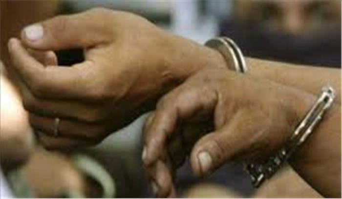 झारखंड में दो नक्सली गिरफ्तार ,विस्फोटक बरामद