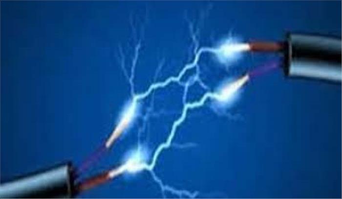 करंट लगने से दो सगी बहनों की मौत