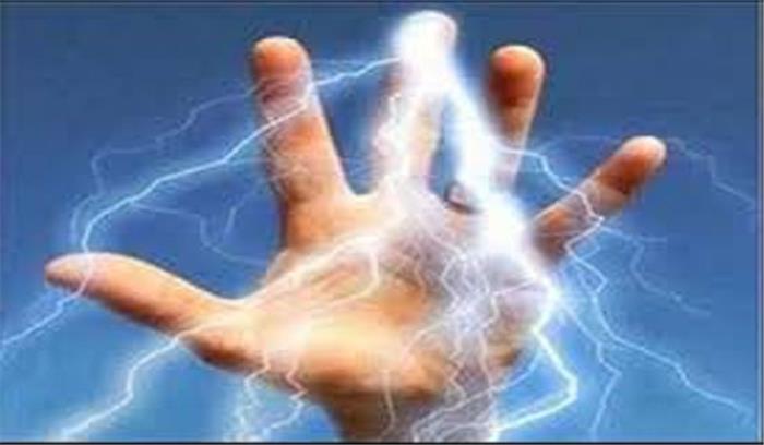 झारखंड में बिजली का करंट लगने से एक व्यक्ति की मृत्यु झारखंड में बिजली का करंट लगने से एक व्यक्ति की मृत्यु