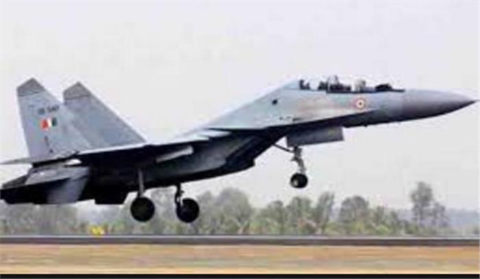 भारतीय सेना का विमान दुर्घटनाग्रस्त, दोनों पायलट सुरक्षित भारतीय सेना का विमान दुर्घटनाग्रस्त, दोनों पायलट सुरक्षित