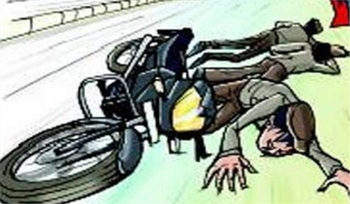 मोटरसाइकिल की टक्कर से एक व्यक्ति की मौत