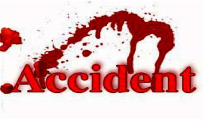 तेज रफ्तार बस से चार की मौत