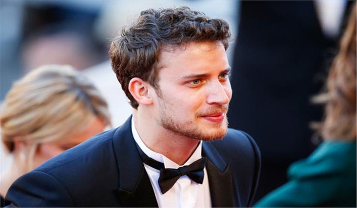 इंडियाना जोन्स और मम्मी एडवेंचर का अनुभव कराएगी द नन: जोनास ब्लोकेट