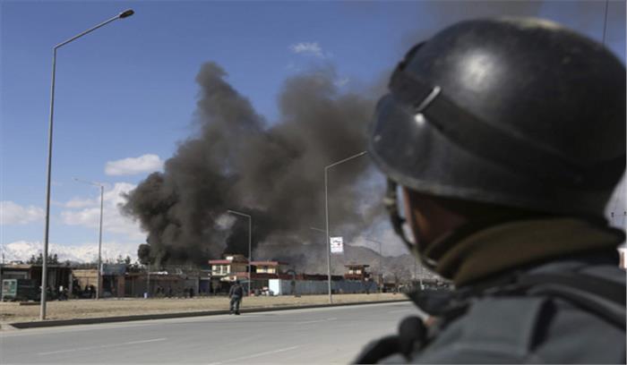 काबुल: टीवी स्टेशन में घुसे बंदूकधारी, कई लोग घायल काबुल: टीवी स्टेशन में घुसे बंदूकधारी, कई लोग घायल