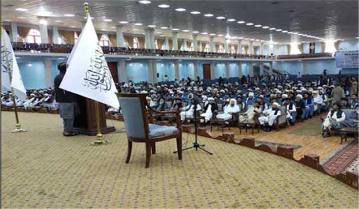 काबुल पर कब्जा करने के बाद तालिबान का पहला लोया जिरगा