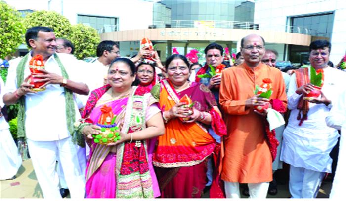 सालासर मंदिर में प्राण प्रतिष्ठा समारोह कलश यात्रा के साथ शुरू