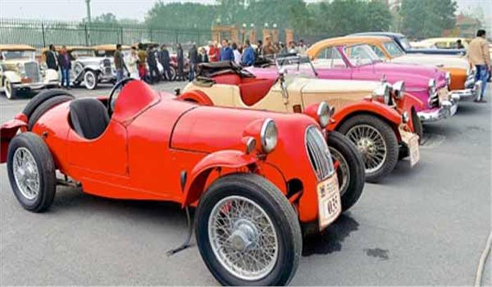 कानपुर में गणतंत्र दिवस के विंटेज कार रैली में दौड़ी ‘गदर’ की फोर्ट एंजिला कार