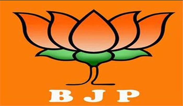 कर्नाटक चुनाव में भाजपा स्पष्ट बहुमत से थोड़ा पीछे