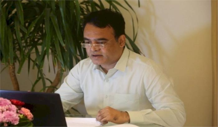 कर्नाटक के तकनीकी विशेषज्ञ घर से काम करते रहेंगे : मंत्री कर्नाटक के तकनीकी विशेषज्ञ घर से काम करते रहेंगे : मंत्री