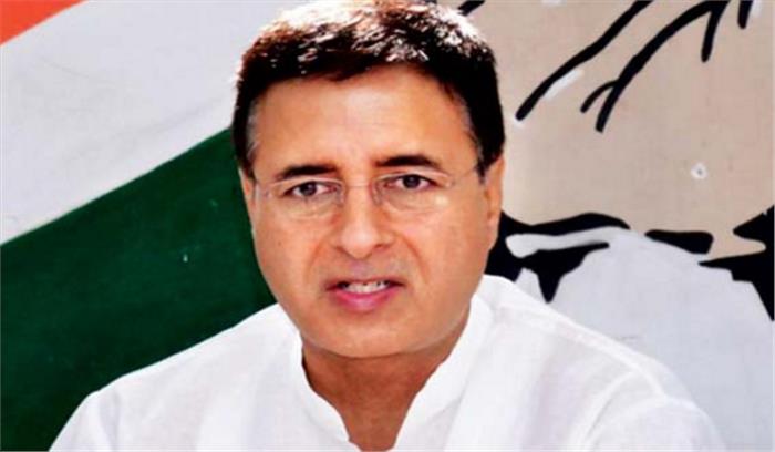 कर्नाटक के किसान ने खोली भाजपा के ‘ढोल की पोल’: सुरजेवाला