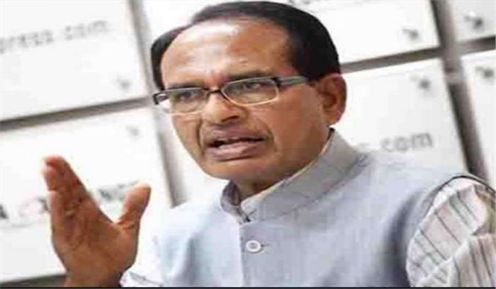 कर्नाटक में सत्ता की जंग के बीच मप्र में ट्वीट वॉर