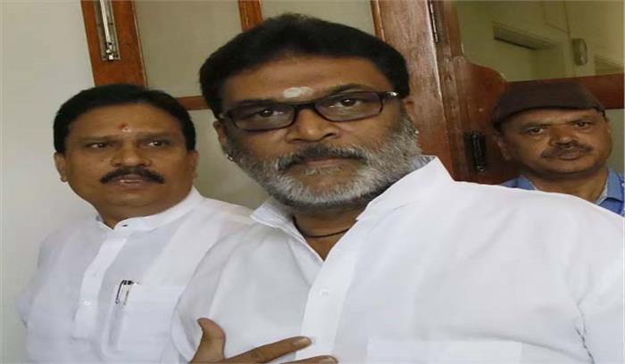 कर्नाटक कांग्रेस के विधायक  आनंद सिंह ने दिया इस्तीफा