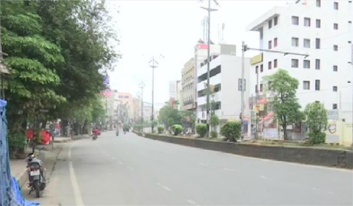 कर्नाटक में जनता कर्फ्यू का व्यापक असर, सुनी पड़ी हैं सड़कें