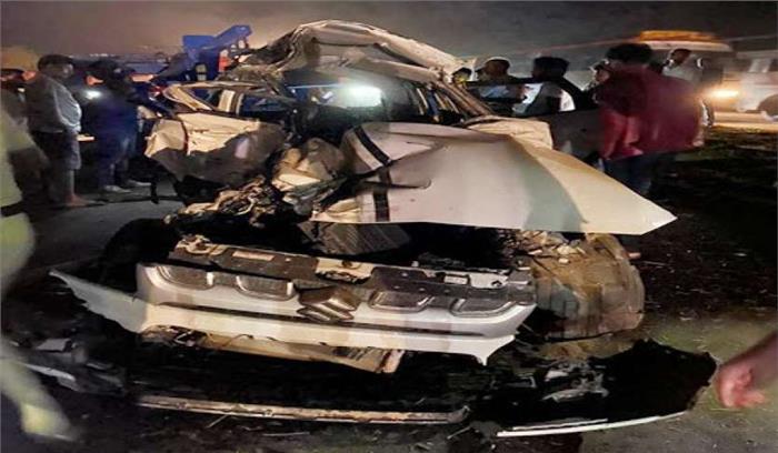 कर्नाटक में सड़क हादसे में 12 लोगों की मौत